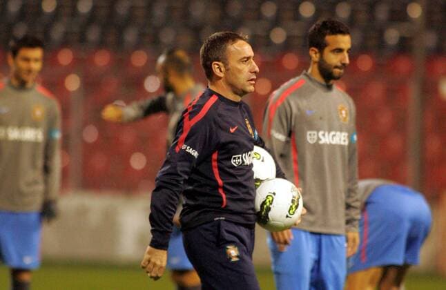 10.11.2011 Zenica(Bosnia and Herzegovina) Paulo Bento(c) Portugal national football team head coach during training day before first play off Euro 2012 match against Bosnia and Herzegovina : 