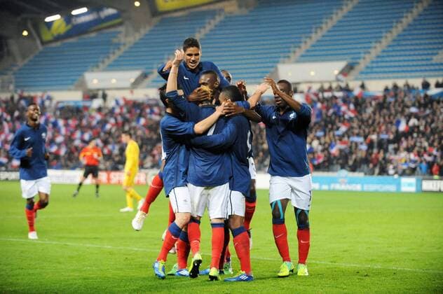Remi Cabella and Raphael Varane (France) -- France Romania - Qualifications Euro U21 - 10.11.2011 - NLeGouic 