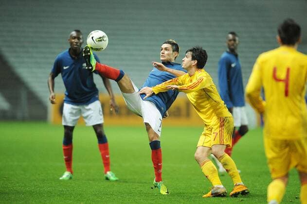 Remi Cabella (France) Cosmin Matei (Romania) -- France Romania - Qualifications Euro U21 - 10.11.2011 - NLeGouic 