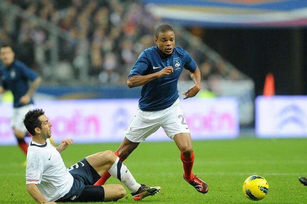 Loic Remy (France) Carlos Bocanegra (USA) - FRA vs. USA - 11.11.2011 N.LeGouic FEP Panoramic 