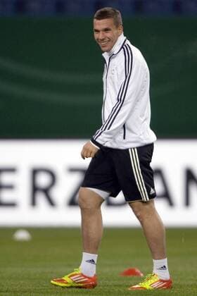 Deutschland,Hamburg, Imtech Arena, Fussball,Deutsche Nationalmannschaft, Training vor dem Spiel gegen die Niederlande, Lukas Podolski(GER)