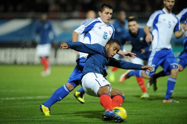 France vs. Slovakia - Euro U21 Quali - 14.11.2011 - Alexandre Lacazette (FRA) Matus Conka (SVK) - xNLeGouicxFEPx - 