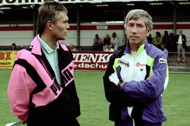 Aus DFB Pokal Saison 1991 1992 2. Runde am 17.08.1991 - TSV Havelse (Weiss) gegen den 1. FC Nürnberg 4:2 n.E. - TSV Trainer Jürgen Stoffregen li. und Nürnberg Trainer Willi Entenmann.
