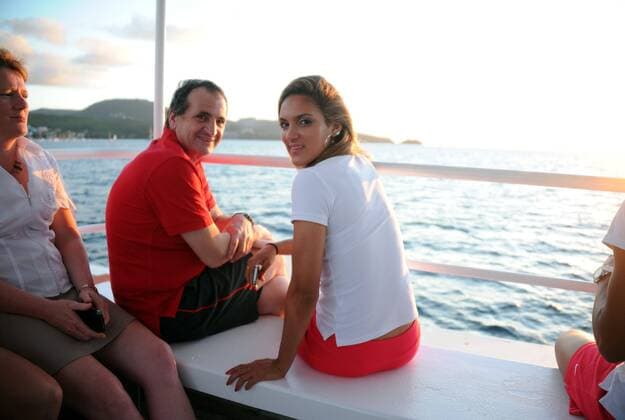 Bruno BINI - Louisa NECIB - Mannschaftsausflug Frankreich - Martinique Football : EDF - Bateaux - Feminines A - 18 11 2011 xAnthonyxBIBARDxFEPx 