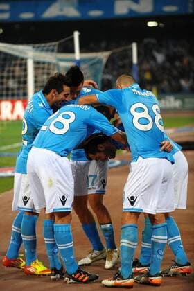 Esultanza Goran PANDEV dopo il gol 3-1 Napoli Goal celebration Napoli 29 11 2011 Stadio San Paolo Football Calcio Serie A 2011 2012 - SSC Neapel vs. Juventus Turin - andreaxstaccioli