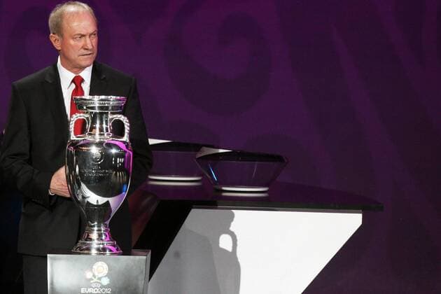 02.12.2011, Kiew - Auslosung zur UEFA EURO 2012 - Die Trainer der Gruppe A EURO 2012 - FRANCISZEK SMUDA - Trainer Polen --  20111202CSLG0018