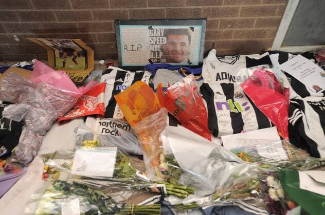 Tributes left for the former Newcastle United midfielder Gary Speed who passed away last week before the Premier League football match between Newcastle United and Chelsea FC on 3 December 2011, at St. James Park, Newcastle upon Tyne, England. Barclays Premier League Newcastle United v Chelsea 3rd December, 2011 EDITORIAL USE ONLY. No use with unauthorised audio, video, data, fixture lists, club league logos or live services. Online in-match use limited to 120 images, no video emulation. No use in betting, games or single club league player publications.