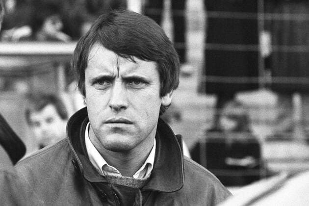Aus 1. BL Saison 1983 1984 Eintracht Braunschweig gegen Bayer Uerdingen 1:2 am 29.10.1983. Im Foto: Bayer Uerdingen Mannschaftsverantwortlicher Dieter Tippenhauer.