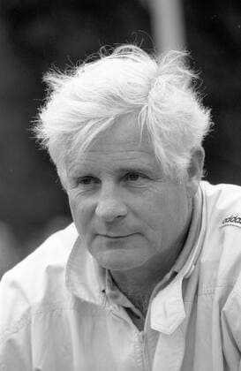 Werner von Moltke (Ex-Leichtathlet) 08 88 hör Werner Konrad Graf von Moltke im August 1988 beim Sportfest in Lage (Lippe) Deutschland deutsch Deutscher Leichtathletik Athlet Zehnkämpfer ehemalig ehemaliger german athlete sportsman hoch Portrait neutral draußen sw