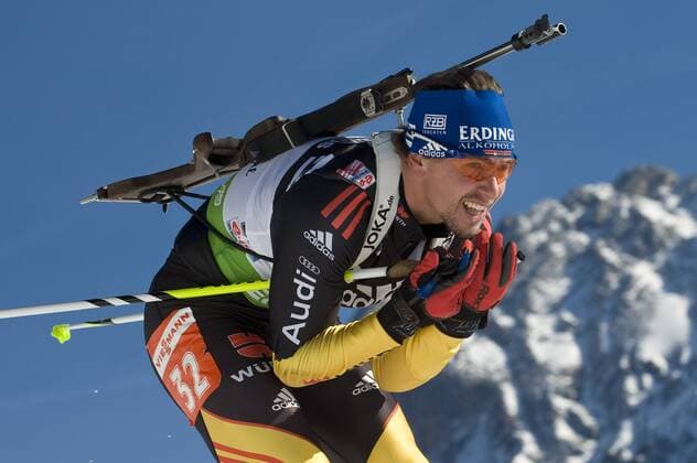 Michael GREIS Aktion Biathlon 10KM Sprint der Herren am 9.12.2011