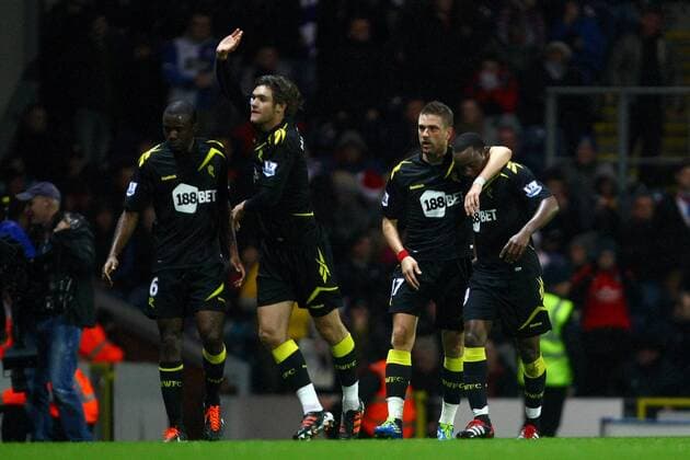 Football - Premier League - Blackburn Rovers vs. Bolton Wanderers Ivan Klasnic congratulates Nigel Reo-Coker of Bolton on his goal at Ewood Park 