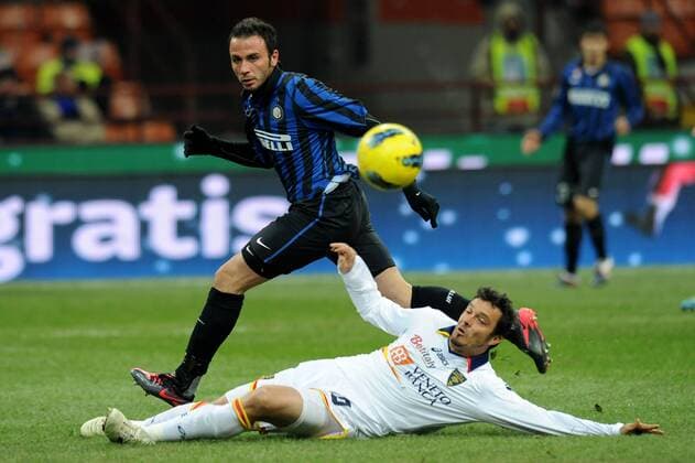 Giampaolo PAZZINI (Inter), Massimoo ODDO (Lecce) Milano 21 12 2011 Stadio Giuseppe Meazza Serie A 2011 2012 Football Calcio - Inter Mailand vs. US Lecce - allexsabba