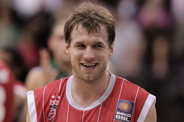27.12.2011 Basketball BEKO Bundesliga TBB Trier - Brose Baskets Bamberg Basketball Herren BEKO Bundesliga GER 1. BL Spieltag 14 Saison 2011 - 2012 Anton GAVEL (Basketball Brose Baskets Bamberg 25) Portrait