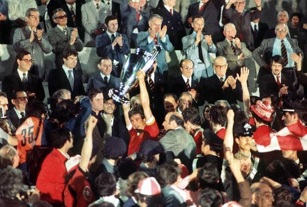 Emlyn Hughes lifts the European Cup for Liverpool. Liverpool v Borussia Mönchengladbach. European Cup Final. Rome 25 05 1977 