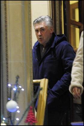 Carlo Ancelotti (ITA) bei der Ankunft in Paris zu Verhandlungen über ein Trainerengagement beim FC Paris St. Germain - 29.12.2011 JBAutissier 