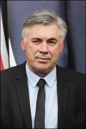 Carlo Ancelotti wird als neuer Trainer von Paris St. Germain vorgestellt - parc des Princes - 30.12.2011 - JBAutissier PanoramiC 