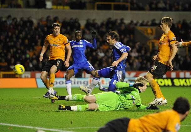 Football - Premier League - Wolverhampton Wanderers vs. Chelsea Chelsea s Frank Lampard scores their second goal (1-2) at Molineux Stadium, Wolverhampton 