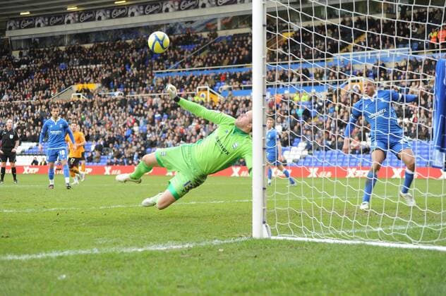 07.01.2012. Colin Doyle (Birmingham City) completes a double save to keep Birmingham in the FA Cup, Third Round football match between Birmingham City and Wolverhampton Wanderers played at St Andrews. The game ended in a 0-0 draw. xAnthonyxStanleyx  ActionPlus11231141