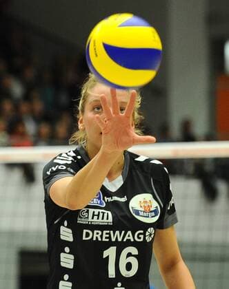 Katharina Schwabe (Dresden), Dresdner SC gegen Smart Allianz Stuttgart, Volleyball, 1. Bundesliga Frauen, Margon-Arena Dresden Bodenbacher Straße, DSC, Saison 2011 2012, 07.01.2012,