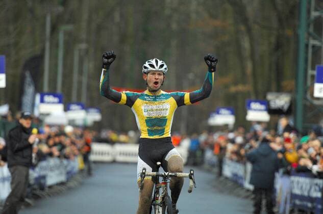 Christoph PFINGSTEN ( GER Cyclingteam De Rijke ) gewinnt zum ersten Mal die Deutschen Profi Meisterschaften im Querfeldeinrennen - Radquer Cross - Event: Deutsche Meisterschaften Querfeldein 2012 - Location: Kleinmachnow - Brandenburg - Deutschland - Datum: 08.01.2012