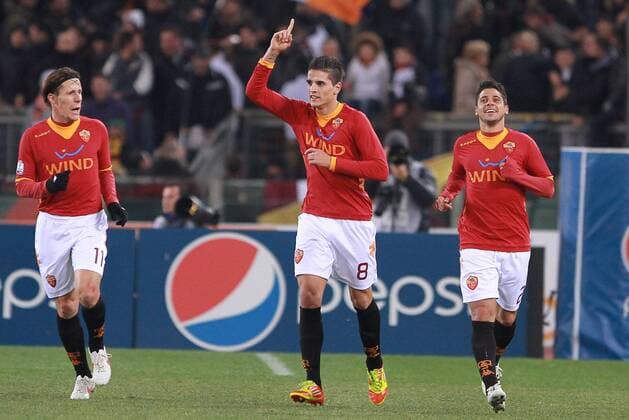 11.01.2012. Rome, Italy. ERIK LAMELA In action during the Tim Cup 2012 match between AS Roma vs Fiorentina, played in the Stadio Olimpico. Roma won the game by a score of 1-0. xEmanuelexPennacchiox  ActionPlus11232809