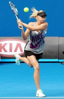 TENNIS - WTA, Australian Open 2012 MELBOURNE,AUSTRALIEN,15.JAN.12 - TENNIS - WTA Tennis Damen Tour, Grand Slam, Australian Open, Training. Bild zeigt Maria Sharapova (RUS). 
