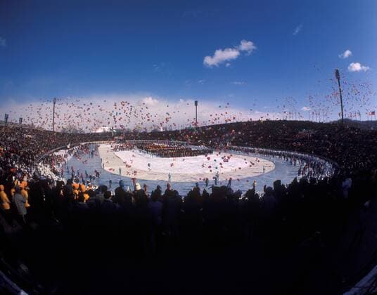 Eröffnungsfeier der Olympischen Winterspiele 1972 im Makomanai Stadion in Sapporo