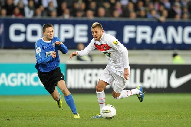 Aurelien Tertereau (Sable) Jeremy Menez (PSG) - Sable sur Sarthe FC vs. PAris St. Germain (PSG) - Coupe de France - 20.01.2012 xNLeGouicFEPx 
