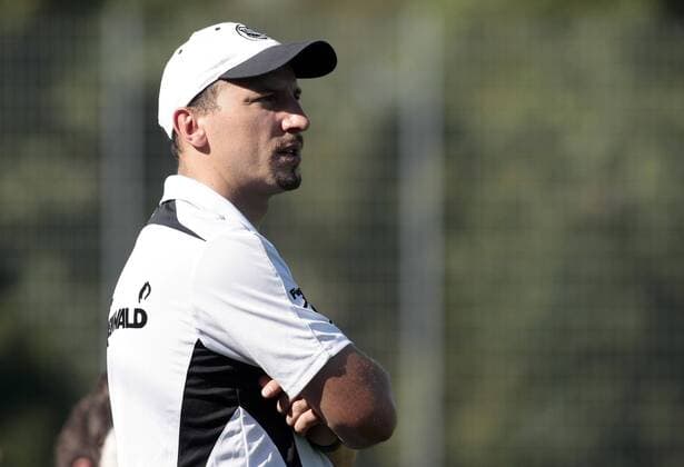 Fußball Verbandsliga VfB Neckarrems vs. TURA Untermünkheim, Trainer Fredi Skurka (Untermünkheim)