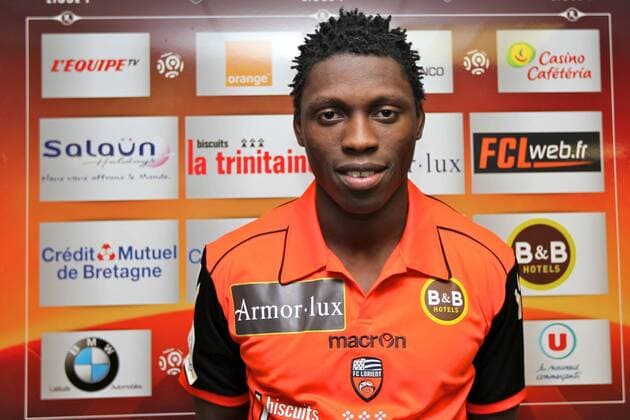 Neuzugang Lamine Gassama - FC Lorient - Präsentation -- 26 01 2012 xBRUNOPERRELx - 