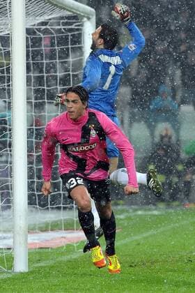 Turin, 28.01.2012 - Serie A 2011 2012 - Juventus Turin vs Udinese Calcio - Tor zum 1:0 von Alessandro Matri gegen Samir Handanovic - xHOCHxZWEIx xItalyxPhotoxPressx 