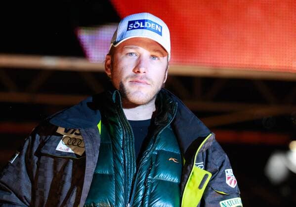 SKI ALPIN - FIS WC Chamonix, Abfahrt, Herren CHAMONIX, FRANKREICH, 02.FEB.12 - SKI ALPIN - FIS Weltcup, Abfahrt der Herren, Startnummernvergabe. Bild zeigt Bode Miller (USA). 