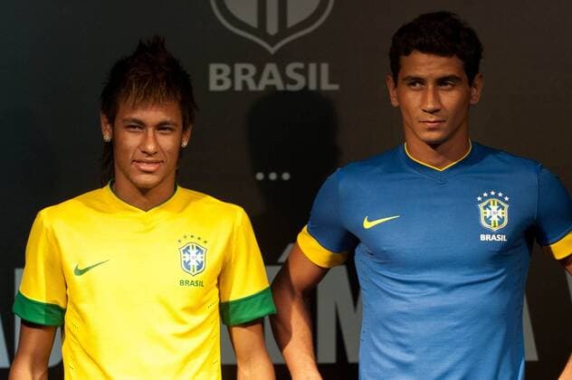Neymar e Ganso - präsentieren die neuen Trikots der brasilianischen Nationalmannschaft - Rio de Janeiro - 03 02 2012. x(11)xCelsoxPupox xFotoarenax  (8171)