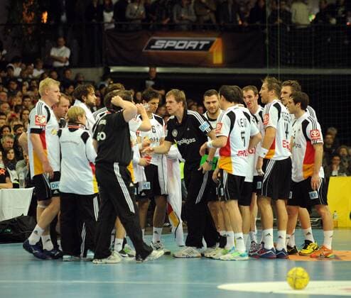 Leipzig, Arena Leipzig 4.2.2012 Handball-All-Star-Game 2012 Deutschland - All-Star HBL- Weltauswahl Auszeit bei Deutschland Bildmitte, Martin Heuberger