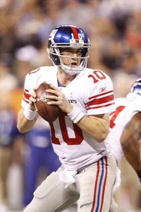 February 5, 2012 - Indianapolis, Ind. - New York Giants quarterback Eli Manning (10) drops back to pass in the first half of Super Bowl XLVI at Lucas Oil Stadium in Indianapolis. Manning was named the game s MVP after he helped lead the Giants to a 21-17 comeback win over the Patriots. NFL American Football Herren USA 2012: Super Bowl XLVI FEB 5 - ZUMAcr2