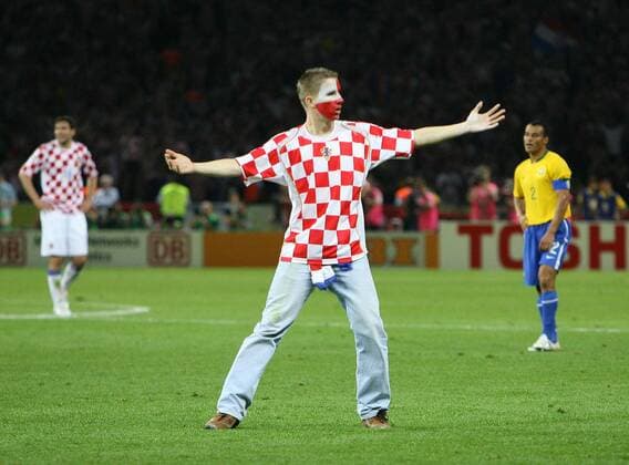 Fussball Herren FIFA WM Weltmeisterschaft 2006 Brasilien - Kroatien Kroatischer Flitzer