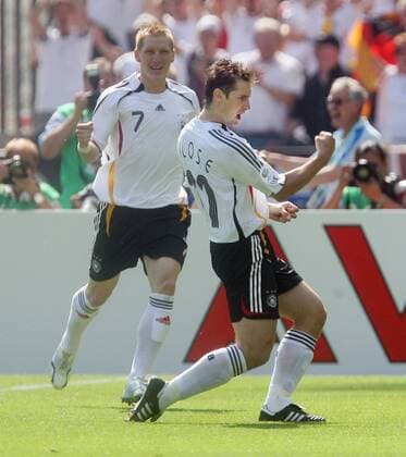 Fussball Herren FIFA WM Weltmeisterschaft 2006 Ecuador - Deutschland: Jubel von Miroslav Klose nach seinem Tor zum 1: 0 gegen Ecuador