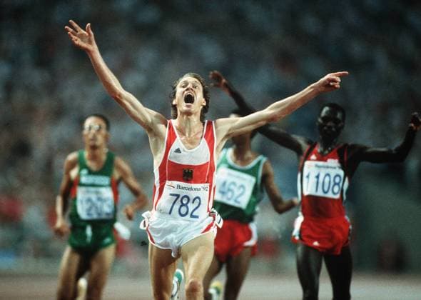 Olympische Spiele barcelona 1992 5000 m Jubel Goldmedaille Dieter Baumann