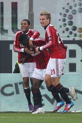 SULLEY ALI MUNTARI (Milan), ROBINHO und MAXI LOPEZ (MILAN) - Cesena, 19 02 2012 - Serie A 2011 2012 - AC Cesena Vs AC Milan lucaxpagliaricci