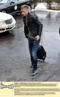 FUSSBALL NATIONALMANNSCHAFT SAISON 201 2012 Marco Reus (Deutschland) auf dem Weg ins Bremer Parkhotel am 27.02.2012 