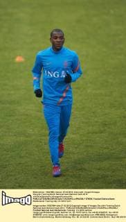 Ola john Training Dutch National team National team 2012 xVIxWJxDijkdrentx xOrangexPicturesxIVx 579505