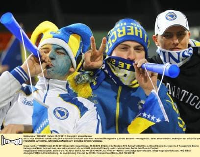 28.02.2012 St Gallen Schweiz AFG Arena Fussball Testspiel Brasilien - Bosnien Herzegowina 2:1 Fans Bosnien - Herzegowina 