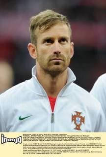 FUSSBALL INTERNATIONAL Freundschaftsspiel 29.02.2012 Polen - Portugal Raul Meireles (Portugal) 