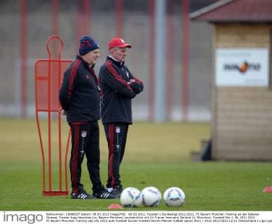 06.03.2012, Fussball 1.Bundesliga 2011 2012, FC Bayern München Training an der Säbener Strasse, Trainer Jupp Heynckes (re, Bayern München) nachdenklich mit Co-Trainer Hermann Gerland (li, München).