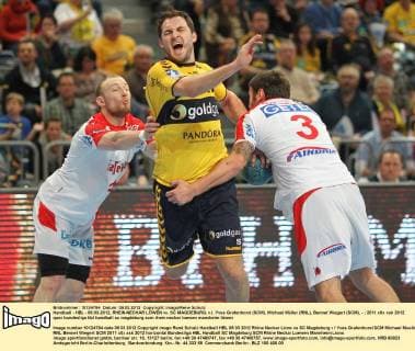 Handball - HBL - 09.03.2012, RHEIN-NECKAR LÖWEN vs. SC MAGDEBURG, v.l. Yves Grafenhorst (SCM), Michael Müller (RNL), Bennet Wiegert (SCM), -