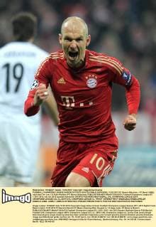 FUSSBALL CHAMPIONS LEAGUE SAISON 2011 2012 ACHTELFINALE RÜCKSPIEL 13.03.2012 FC Bayern München - FC Basel JUBEL nach dem Tor zum 1:0 Arjen Robben (FC Bayern München) 
