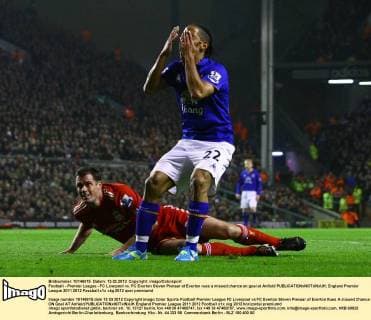 Football - Premier League - FC Liverpool vs. FC Everton Steven Pienaar of Everton rues a missed chance on goal at Anfield 