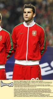 Helder Postiga (PRT), NOVEMBER 15, 2011 - Football Soccer : UEFA Euro 2012 Qualifying round Play-off match between Portugal and Bosnia Herzegovina, at the Estadio do Lisboa e Benfica on November 15, 2011 in, Lisbon, Portugal.  (heha005291)