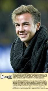 Mario GOETZE (GÖTZE, DO), Portraet, Porträt, Portrait, Hochformat, Zivil, zivile Kleidung, privat, Strassenbekleidung, private, Fussball 1. Bundesliga, Spieltag 28, Borussia Dortmund (DO) - VfB Stuttgart (S) 4:4 am 30.03.2012 in Dortmund Deutschland