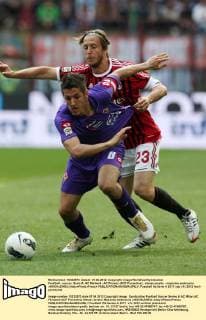 Football - soccer: Serie A, AC Mailand - AC Florenz (ACF Fiorentina) , stevan jovetic - massimo ambrosini xHOCHxZWEIx xItalyxPhotoxPressx 